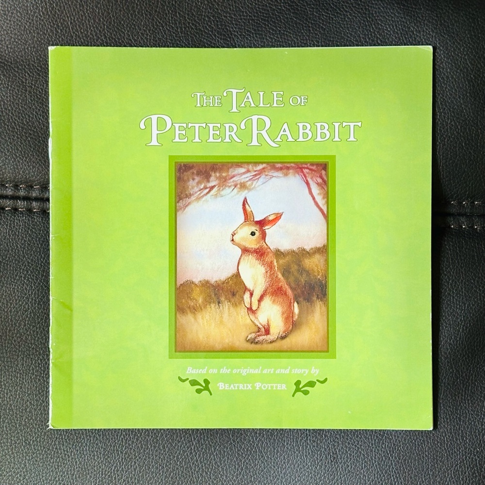 The Tale of Peter Rabbit 🐰 Beatrix Potter Paperback Picture Book